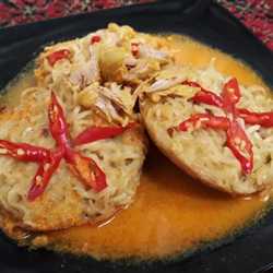 Serabi Indomie Kuah Kari Ayam